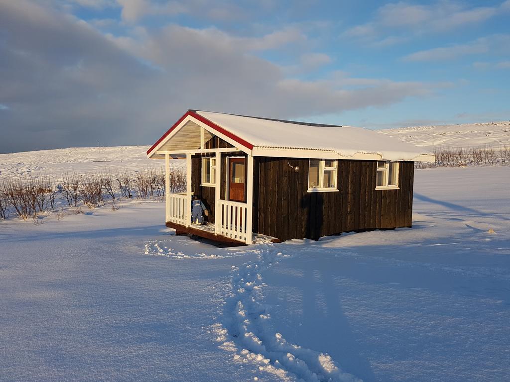 Grasteinn Guesthouse Thorshofn Exterior photo
